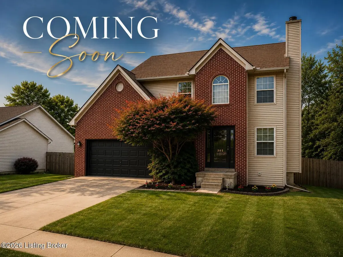 302 Woodland Lakes Dr, La Grange, KY 40031 - #1