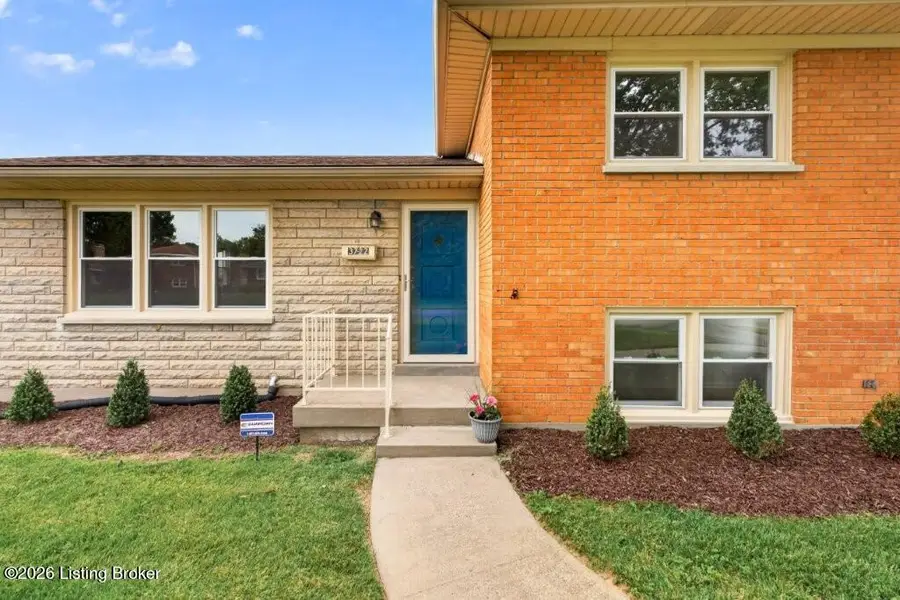 3722 Downing Way, Louisville, KY 40218 - #2