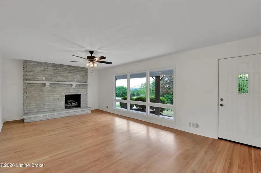 334 S Bardstown Rd, Mount Washington, KY 40047 - #3