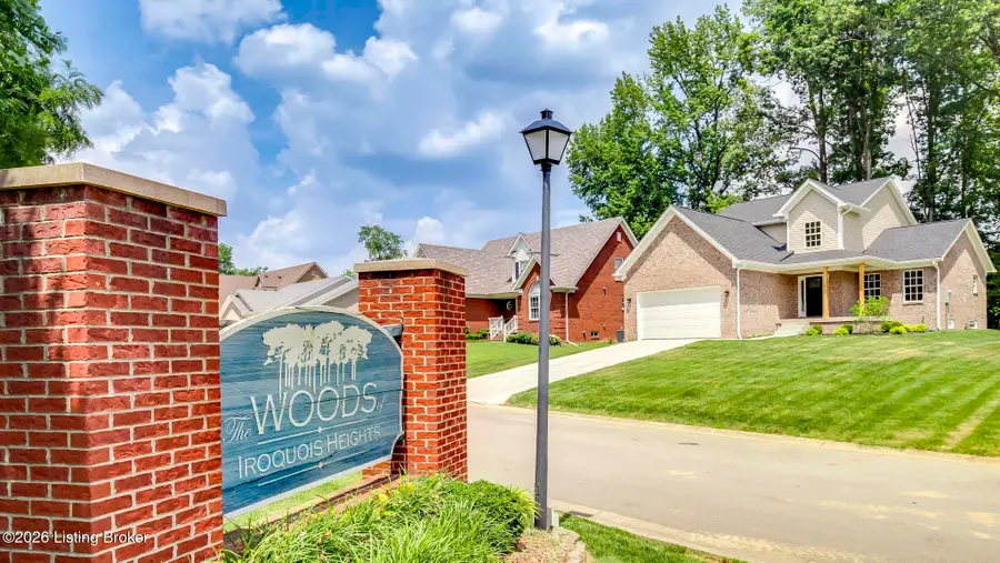 6311 Utica Rd, Louisville, KY 40214 - #2