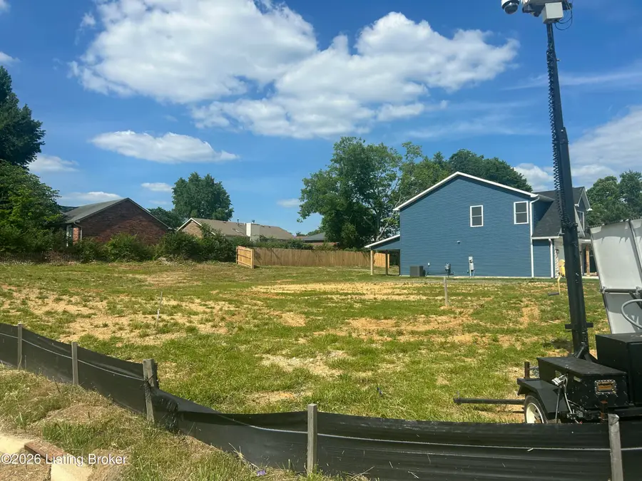 8210 Roseborough Rd, Louisville, KY 40228 - #2