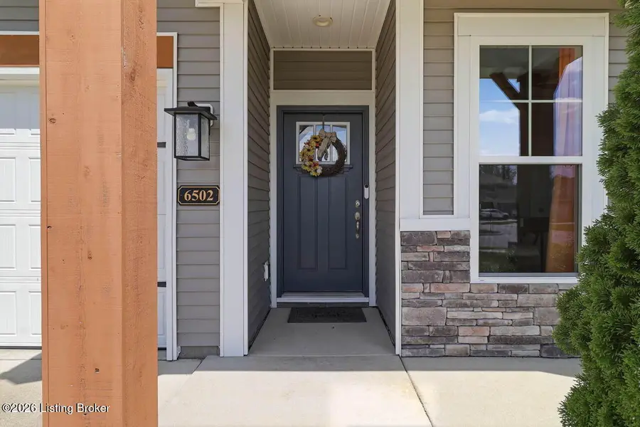 6502 Oak Village Dr, Louisville, KY 40228 - #3
