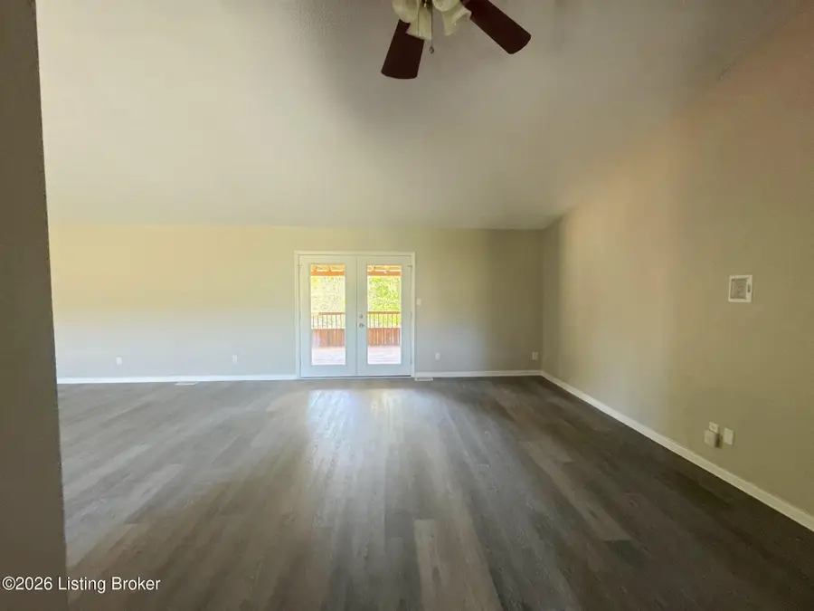 729 Hempridge Rd, Shelbyville, KY 40065 - #2