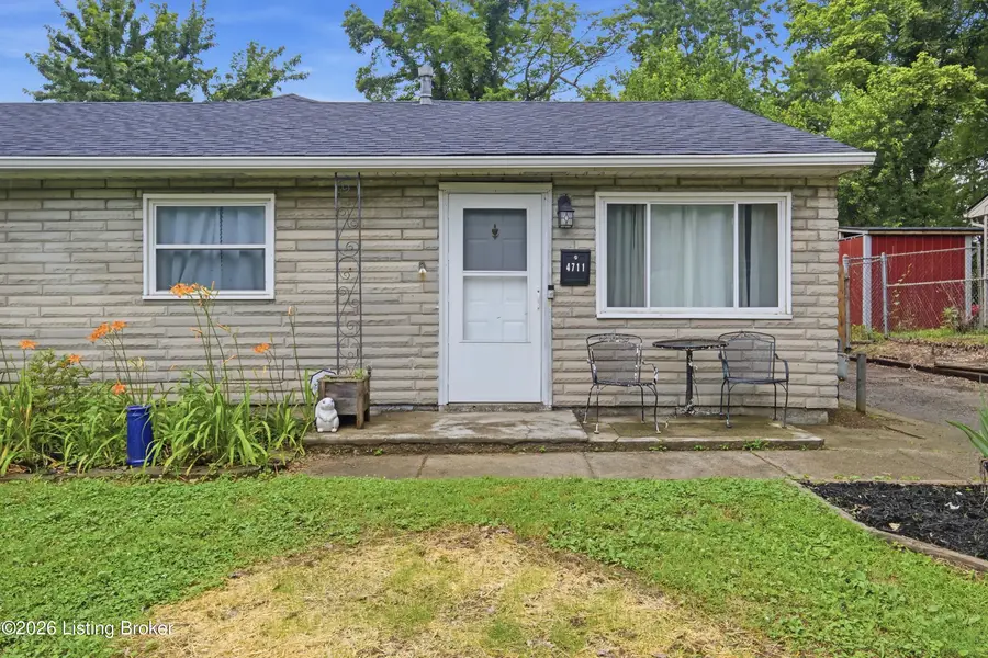 4711 Seville Dr, Louisville, KY 40272 - #3