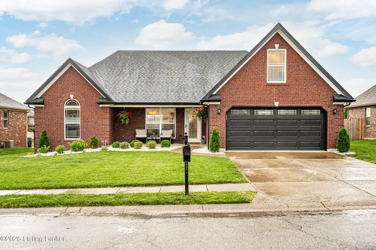 6216 John Wayne Dr, Charlestown, IN 47111 - #1