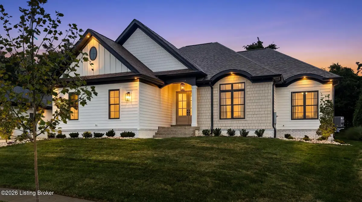 4005 Thomas Farm Dr, Louisville, KY 40299 - #1