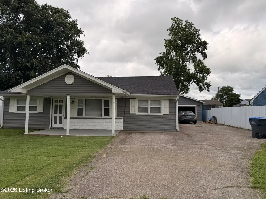 7207 Betsy Ross Dr, Louisville, KY 40272 - #3
