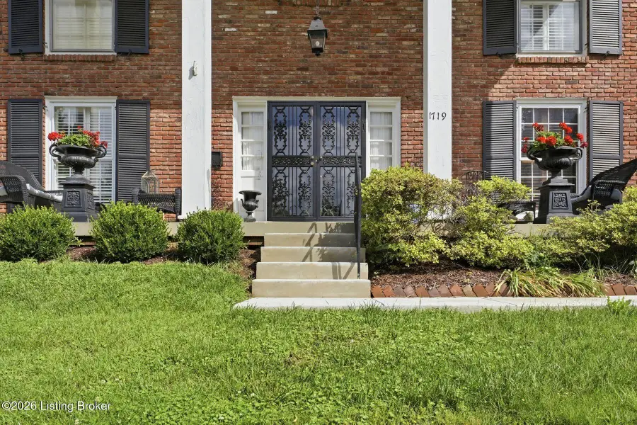 1719 Sutherland Dr, Louisville, KY 40205 - #3