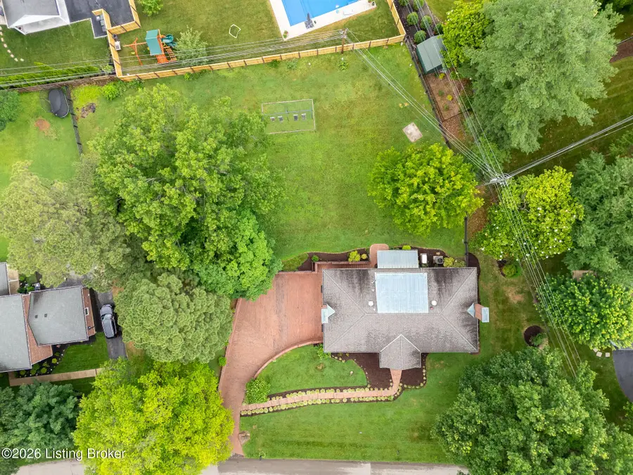 5523 Apache Rd, Louisville, KY 40207 - #3