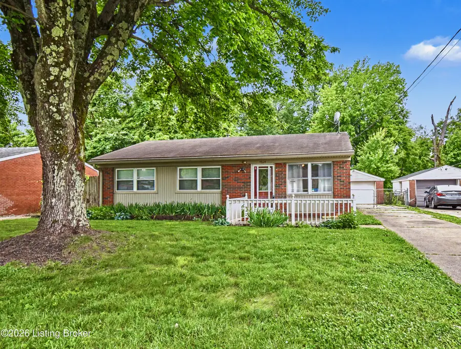 4824 Brenda Dr, Louisville, KY 40219 - #2