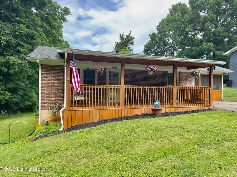 1109 Evelyn Dr, Radcliff, KY 40160 - #2