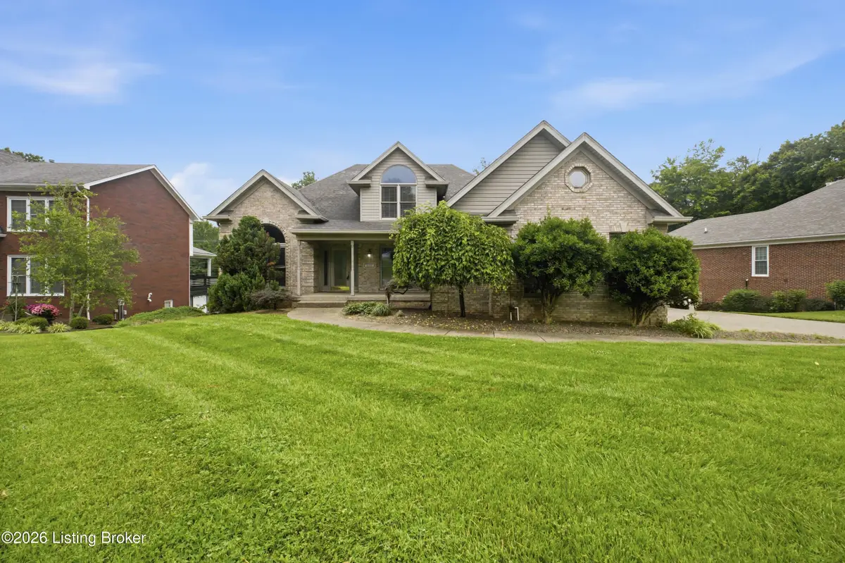 8109 Windsor Lakes Ct, Louisville, KY 40214 - #1