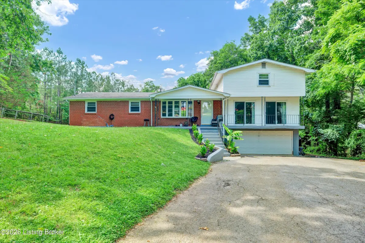 319 Park Ave, Radcliff, KY 40160 - #1
