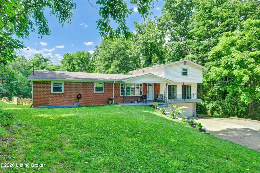 319 Park Ave, Radcliff, KY 40160 - #3