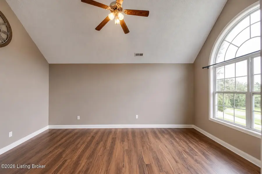 110 Tulip Dr, Bardstown, KY 40004 - #3