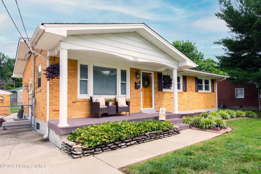 9009 Mahoney Dr, Louisville, KY 40258 - #3