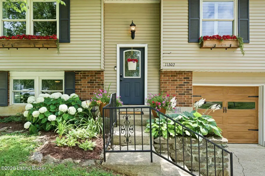 11302 Leesburg Pl, Louisville, KY 40241 - #3