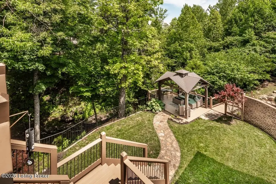 150 Hidden Falls Dr, Mount Washington, KY 40047 - #2