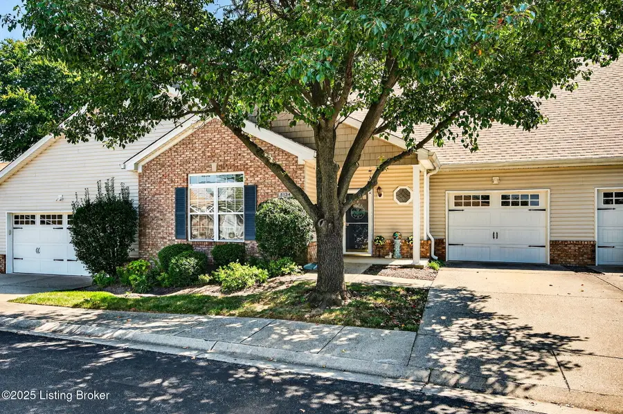 5134 Southern Charm Ln, Louisville, KY 40219 - #2