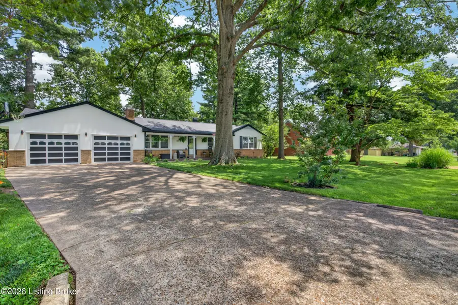 1720 Lynnwood Dr, New Albany, IN 47150 - #2