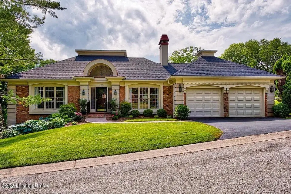 1112 Chamberlain Hill Rd, Louisville, KY 40207 - #1
