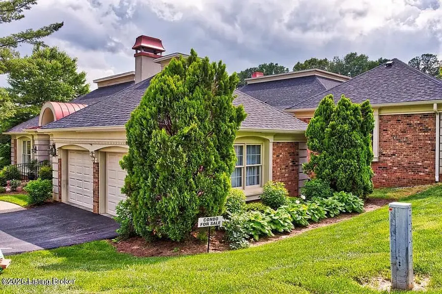 1112 Chamberlain Hill Rd, Louisville, KY 40207 - #2