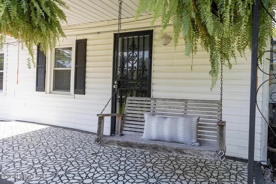 9412 3rd Street Rd, Louisville, KY 40272 - #3