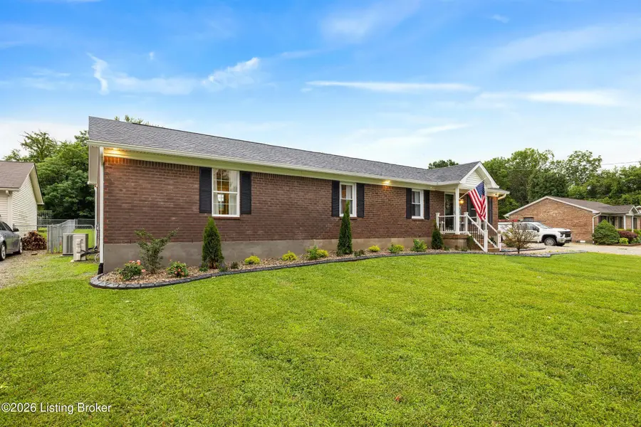 380 Oak Run Dr, Mount Washington, KY 40047 - #3