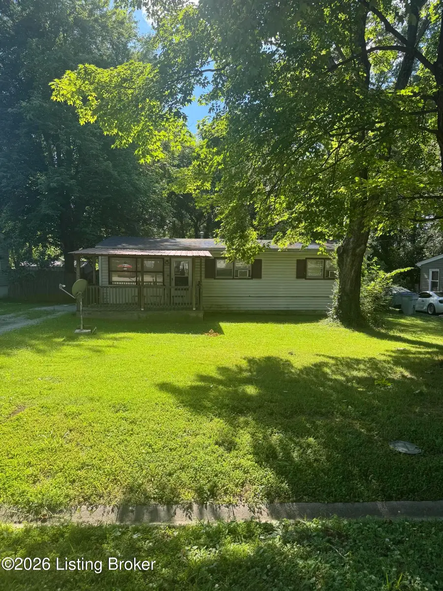 5404 Earlann Dr, Louisville, KY 40219 - #3
