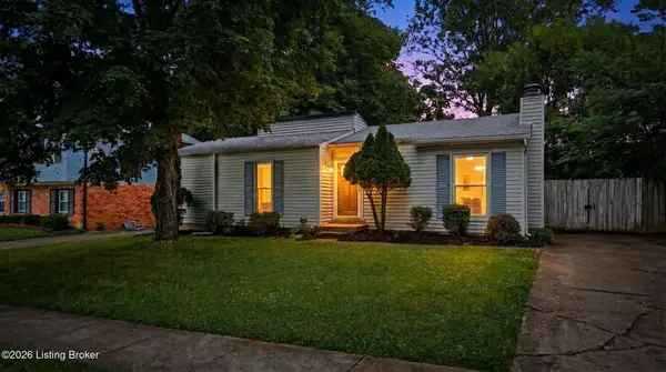 9211 Marse Henry Dr, Jeffersontown, KY 40299