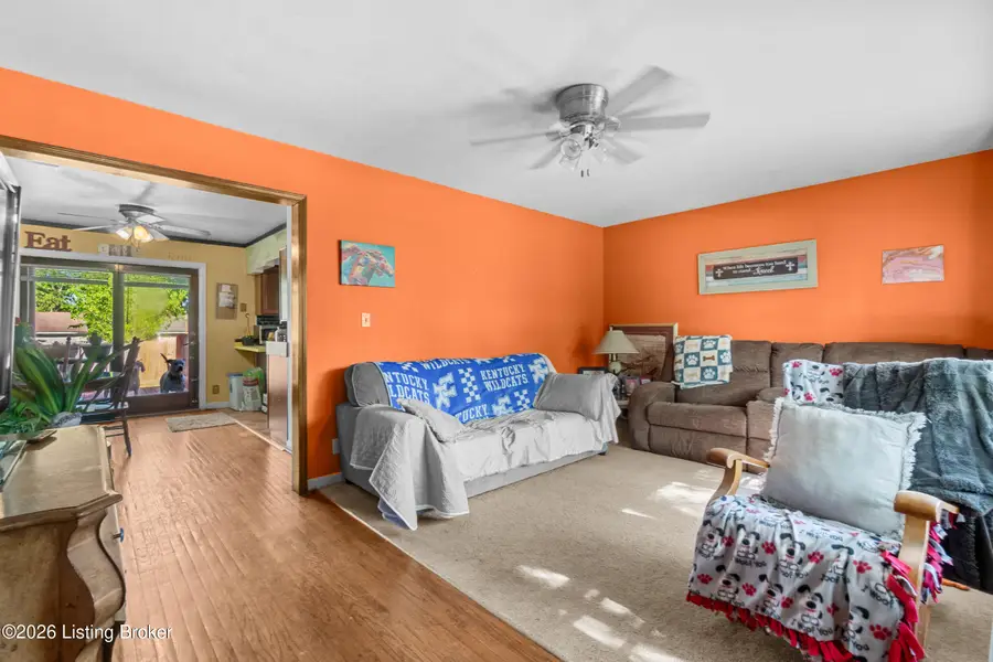 4318 Bayberry Dr, Louisville, KY 40216 - #3