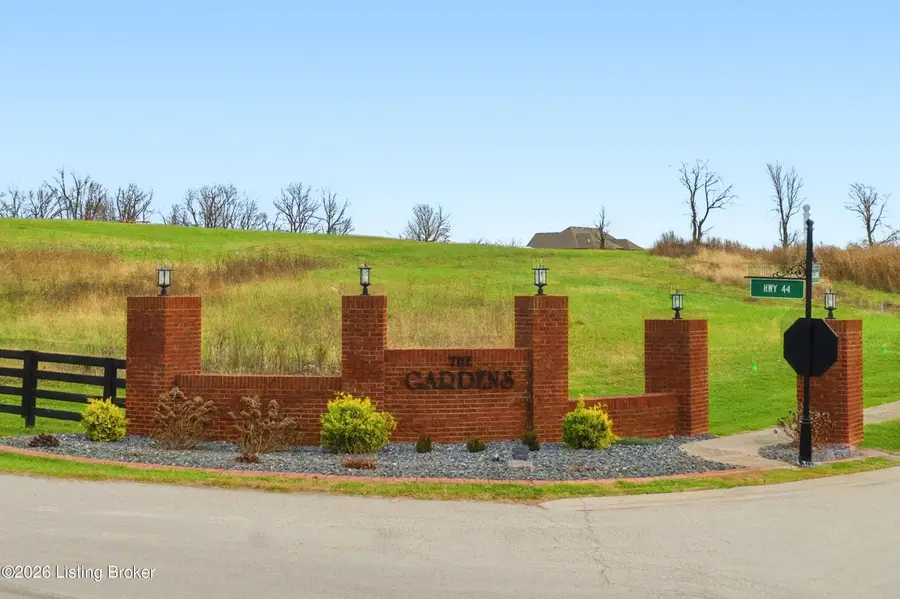 1005 Green Garden, Lawrenceburg, KY 40342 - #3