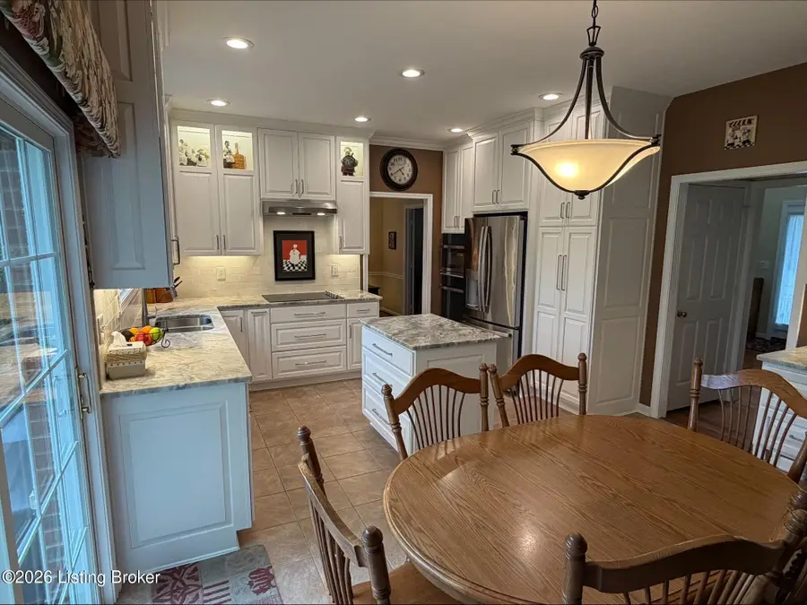 13908 Laclara Way, Louisville, KY 40299 - #2