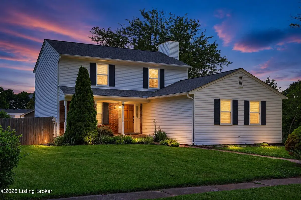 8905 Wooded Glen Rd, Louisville, KY 40220 - #1