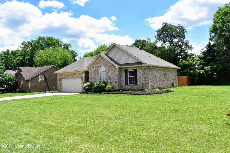 581 Justin Trail, Mount Washington, KY 40047 - #2