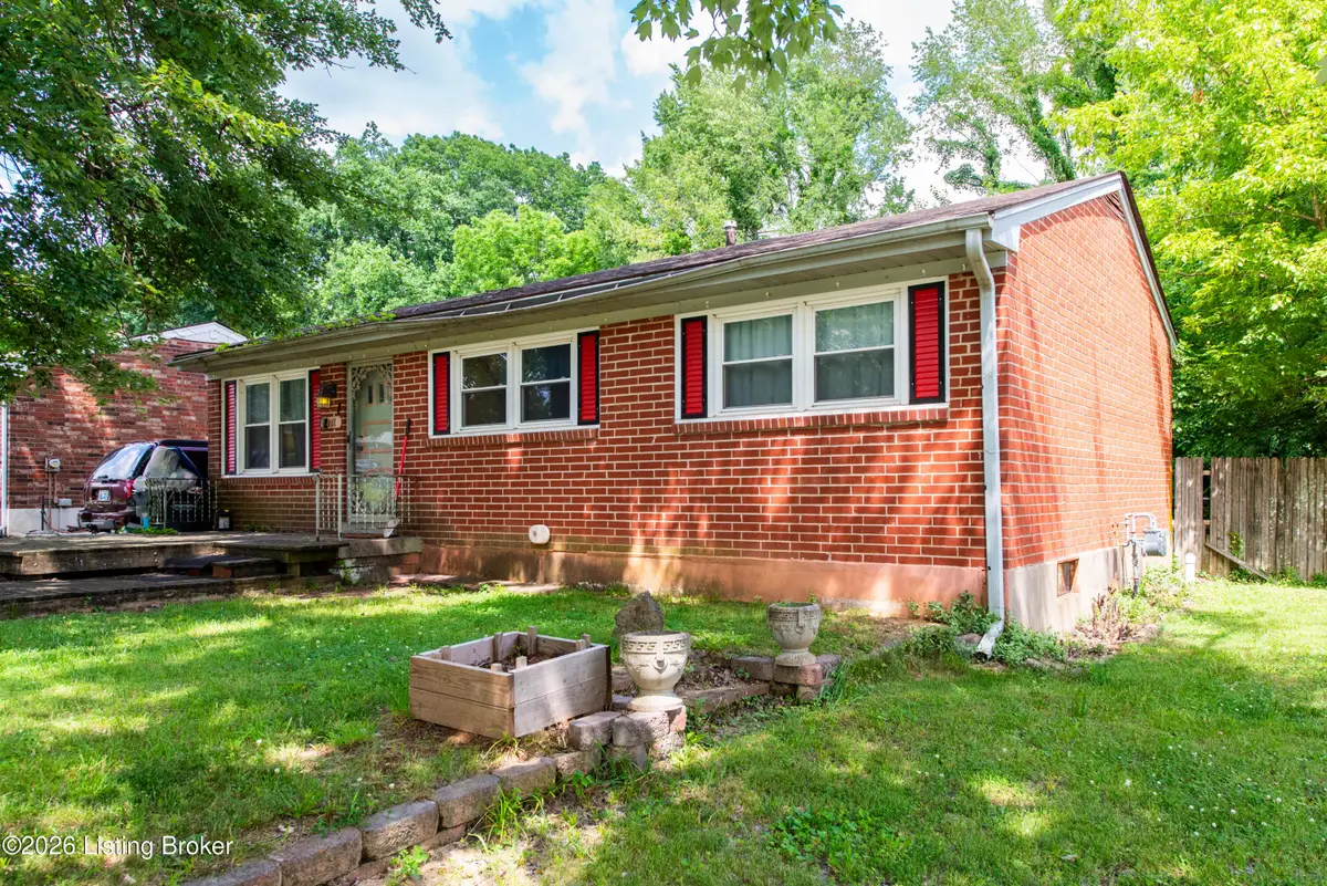 9307 Lantana Dr, Louisville, KY 40229 - #1