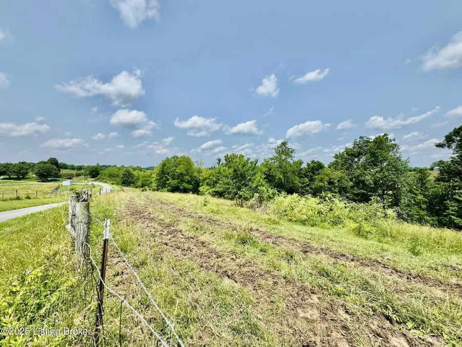 3800 Baker Ridge Rd, Willisburg, KY 40078 - #2