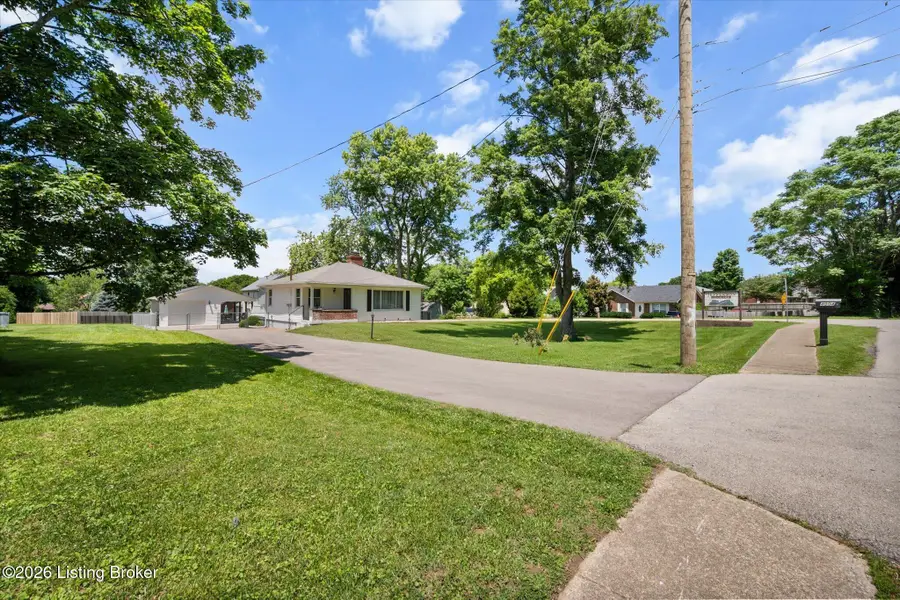 4004 Billtown Rd, Jeffersontown, KY 40299 - #3