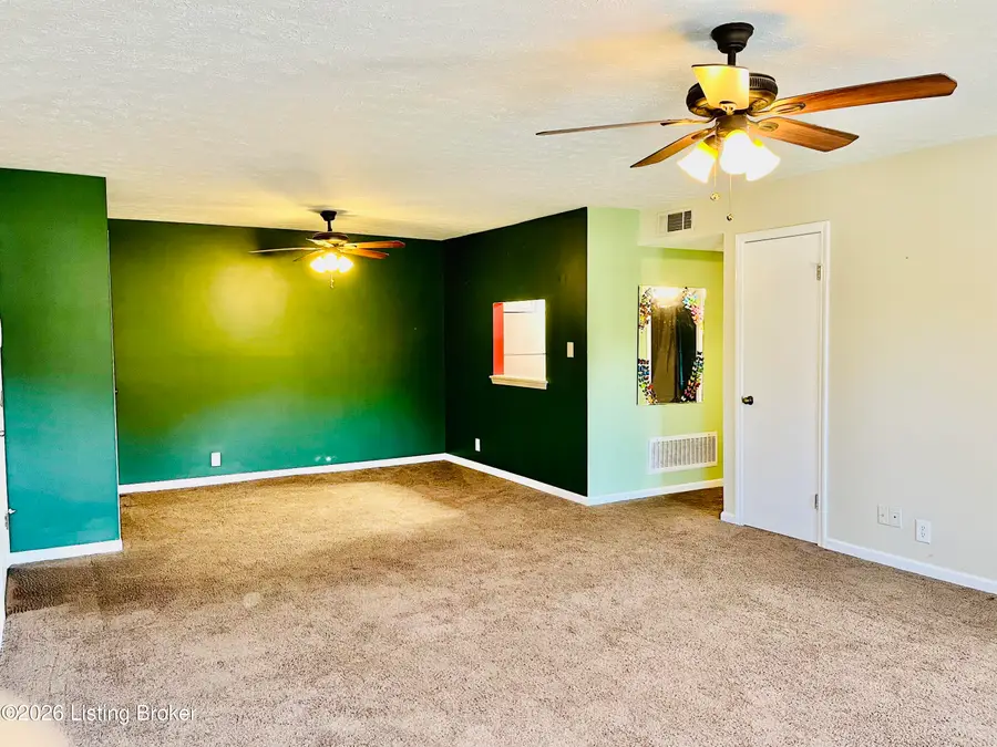 8127 Lake Ave #APT A10, Louisville, KY 40222 - #3