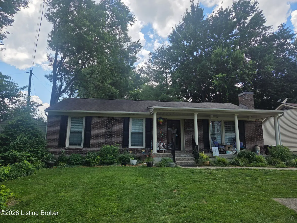 3910 Kirby Ln, Jeffersontown, KY 40299 - #1