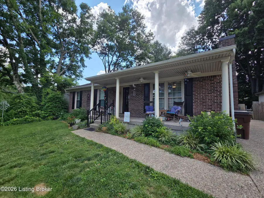 3910 Kirby Ln, Jeffersontown, KY 40299 - #2