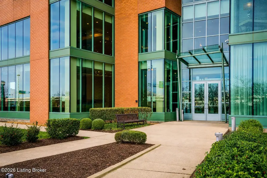 222 E Witherspoon St #602, Louisville, KY 40202 - #2
