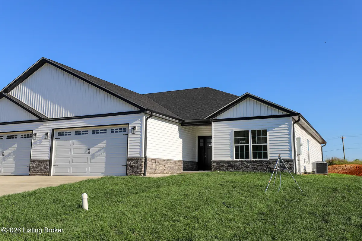 838 Otter Creek Rd, Vine Grove, KY 40175 - #1