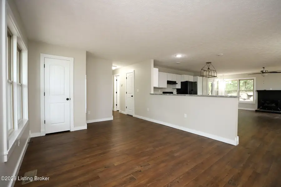 384 Schoolside Dr, Brandenburg, KY 40108 - #2