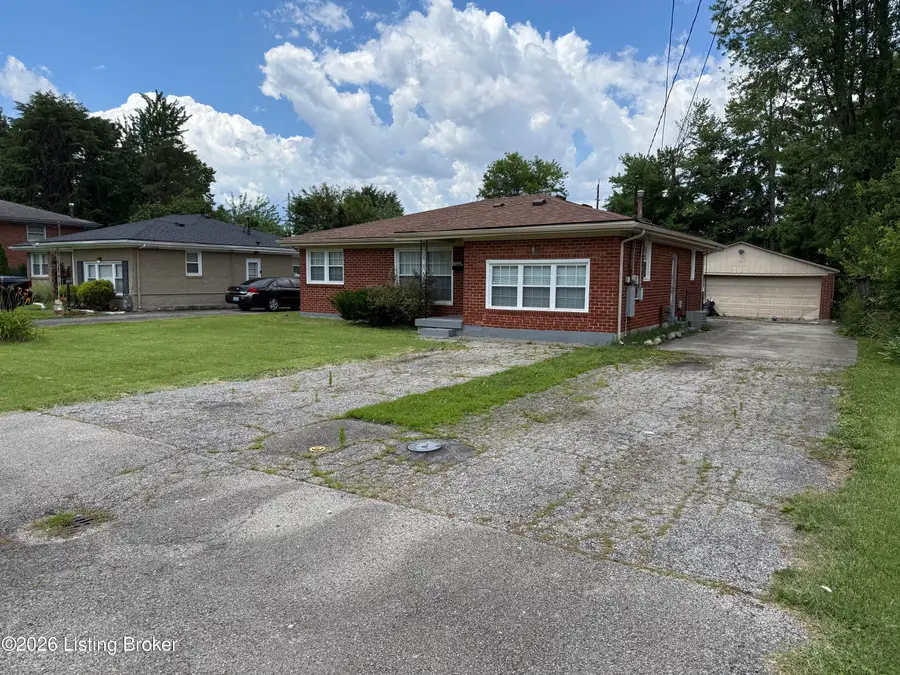 5810 Emmalee Dr, Louisville, KY 40219 - #3