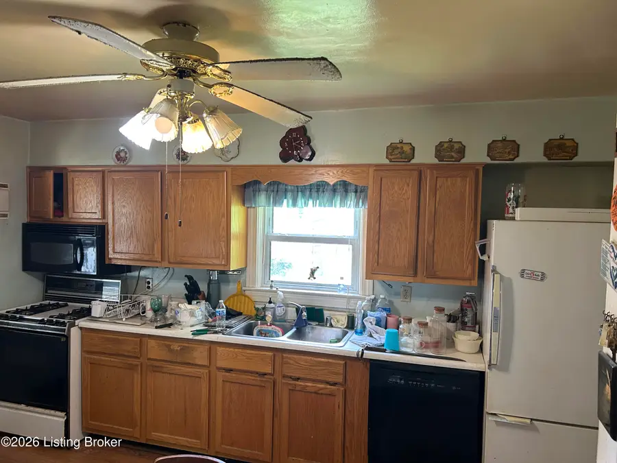 3531 Dayton Ave, Louisville, KY 40207 - #2