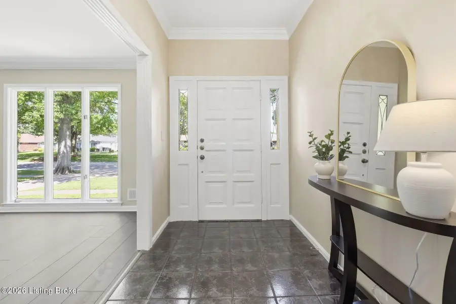 10110 Timberwood Cir, Louisville, KY 40223 - #3