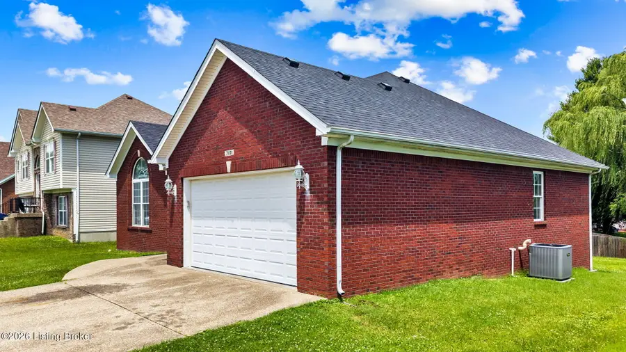 7101 Village Gate Trace, Louisville, KY 40291 - #3