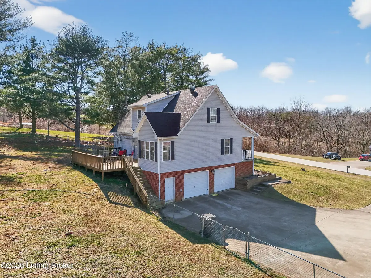 630 Picnic Hill Rd, Irvine, KY 40336 - #1