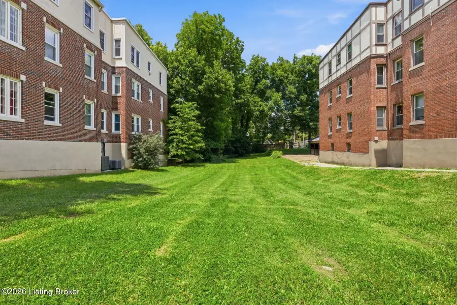 2055 Douglass Blvd, Louisville, KY 40205 - #2